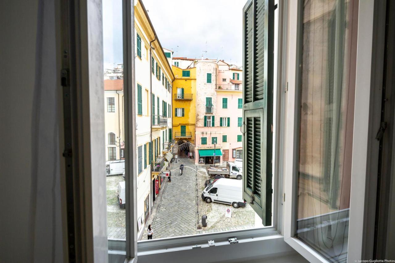 Homeholidaysanremo - 2,0 *